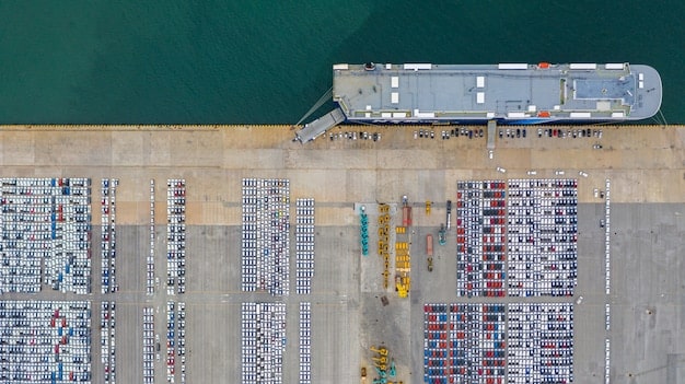 US Trade Deficit: Concern Over Projected $950 Billion Increase?